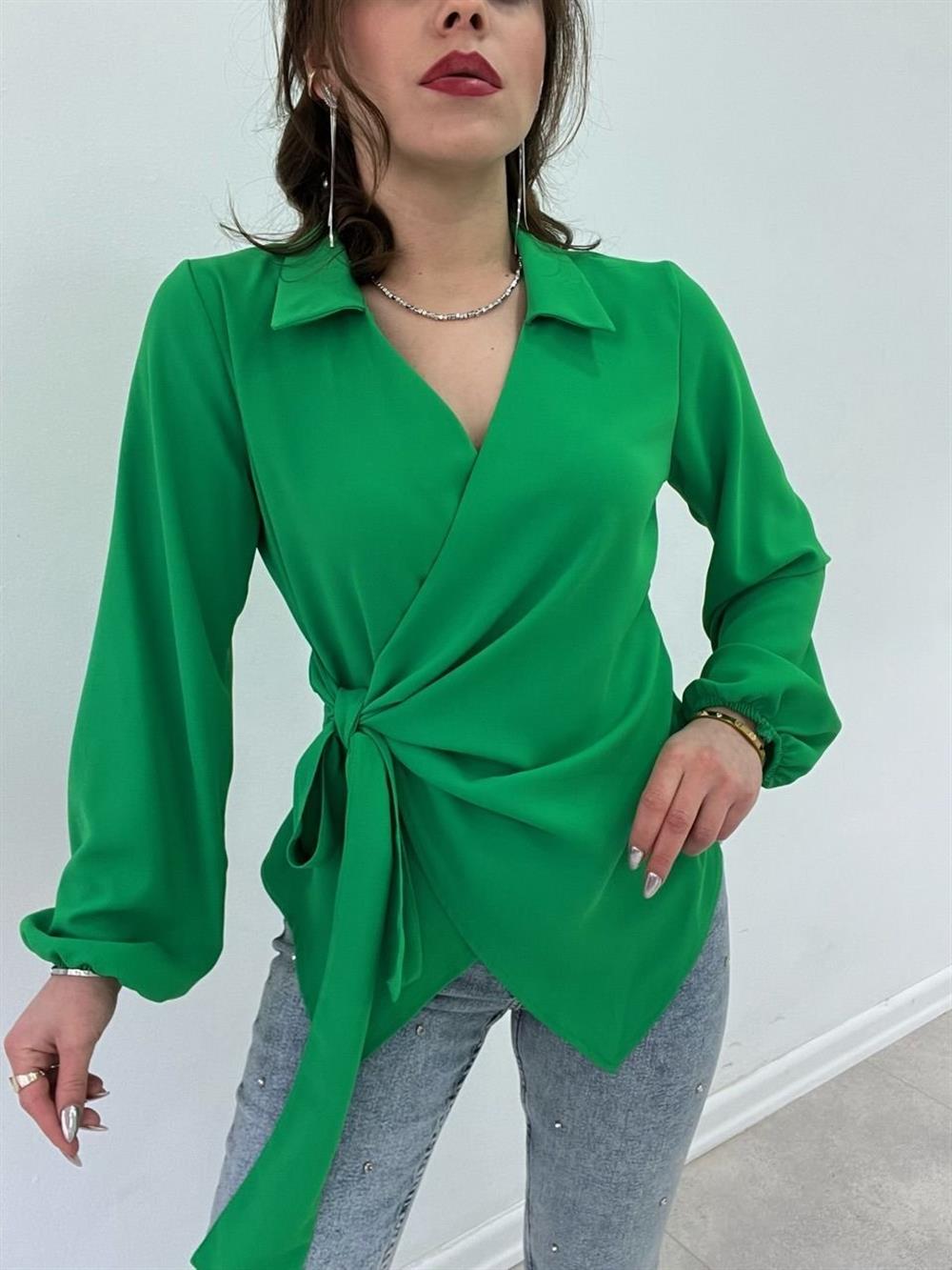 Yeşi̇l Bağlamali Bluz