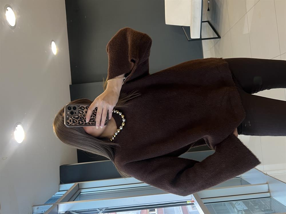 Aci Kahve Geni̇ş Kol Detayli Yumoş Kazak