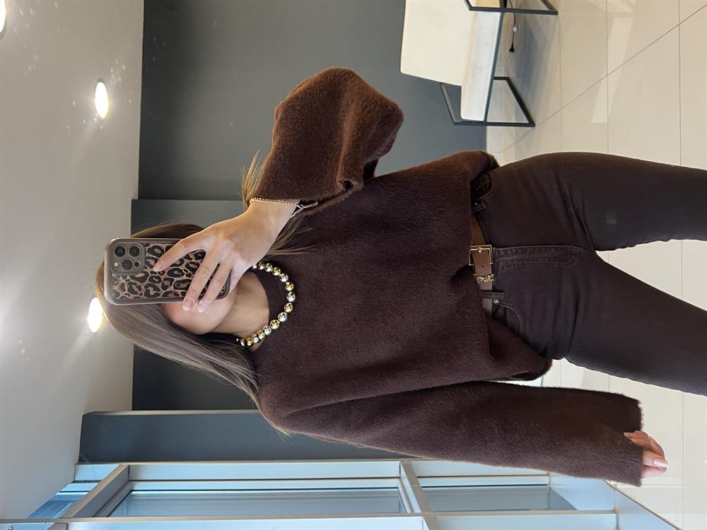 Aci Kahve Geni̇ş Kol Detayli Yumoş Kazak