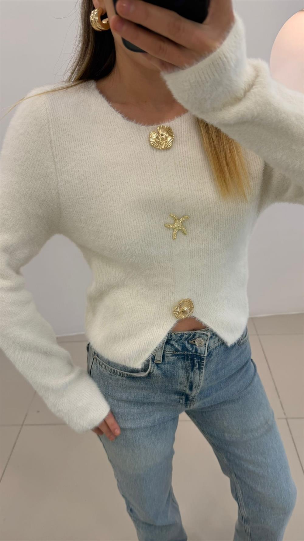 AKSESUAR DETAYLI YUMOŞ KAZAK BEYAZ