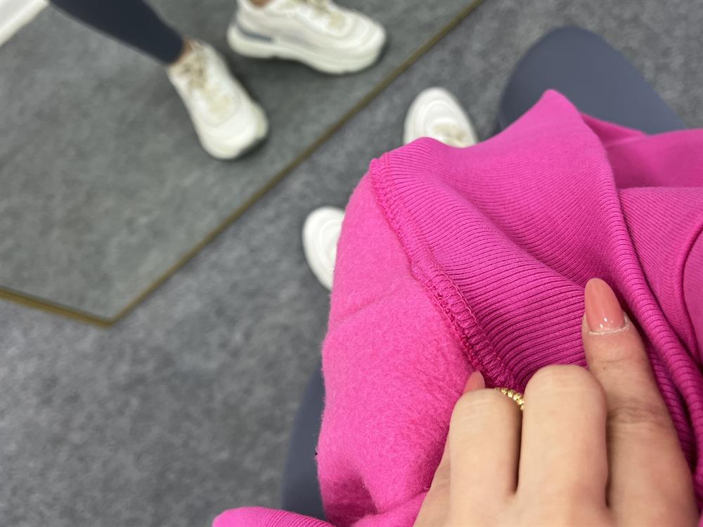 Arkasi Fermuarli Kapşonlu Pembe Sweat