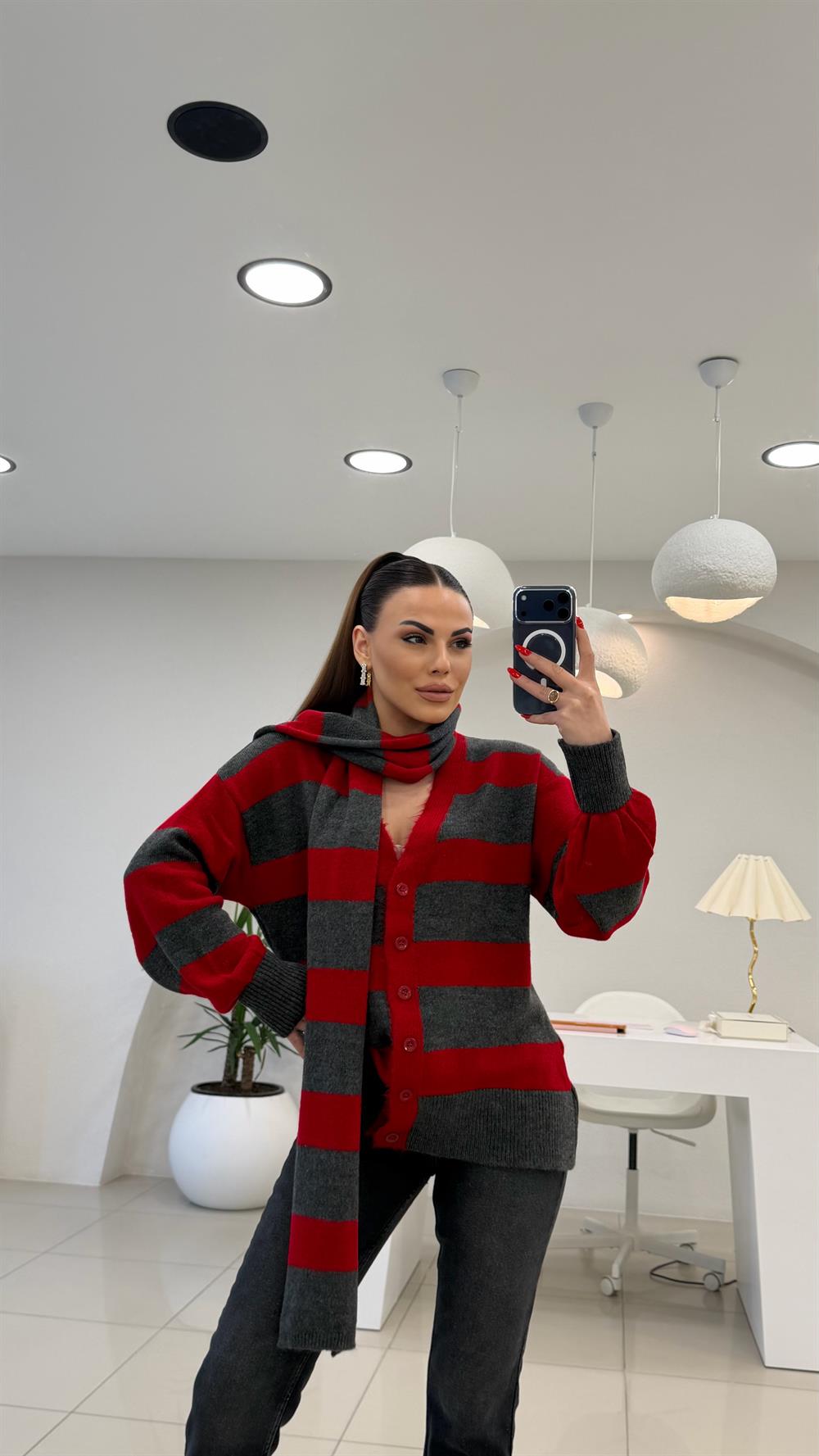 ATKI DETAYLI ÇİZGİLİ HIRKA KIRMIZI 