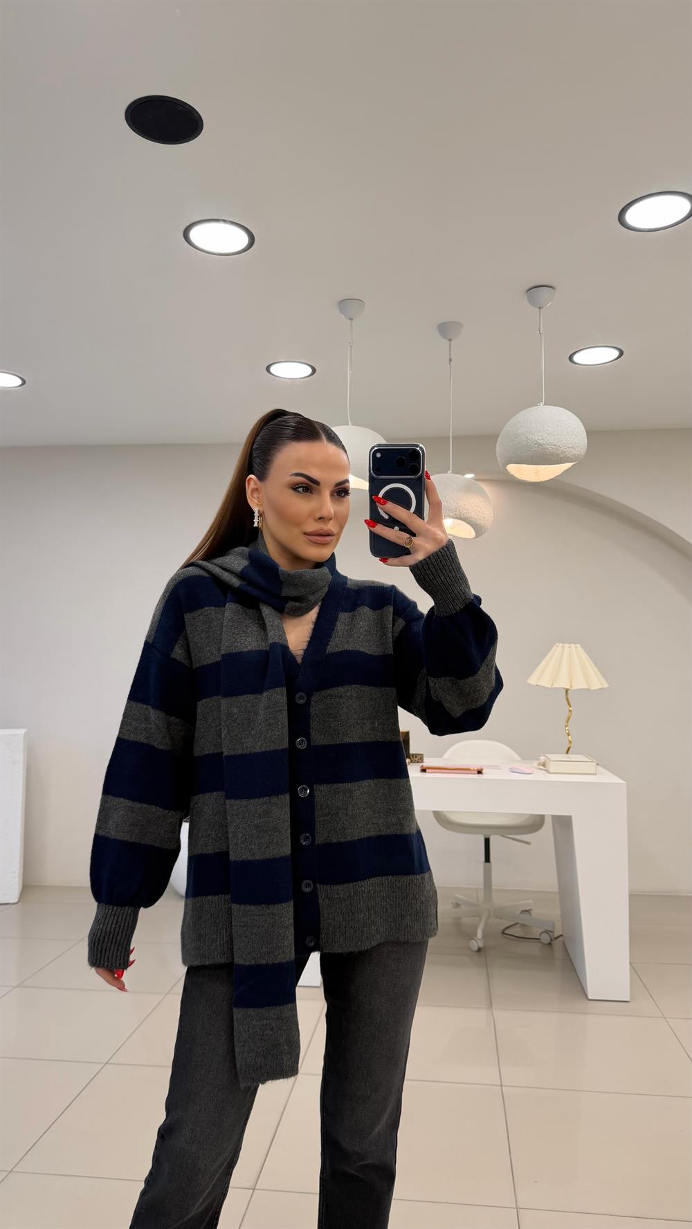 ATKI DETAYLI ÇİZGİLİ HIRKA LACİVERT 