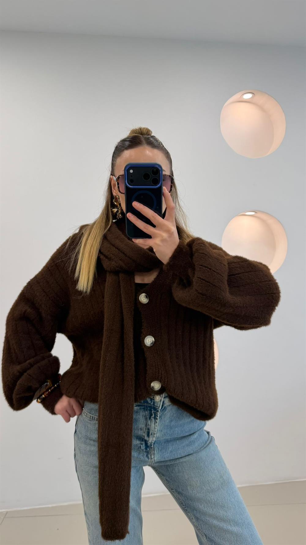 ATKI DETAYLI YUMOŞ HIRKA KAHVE