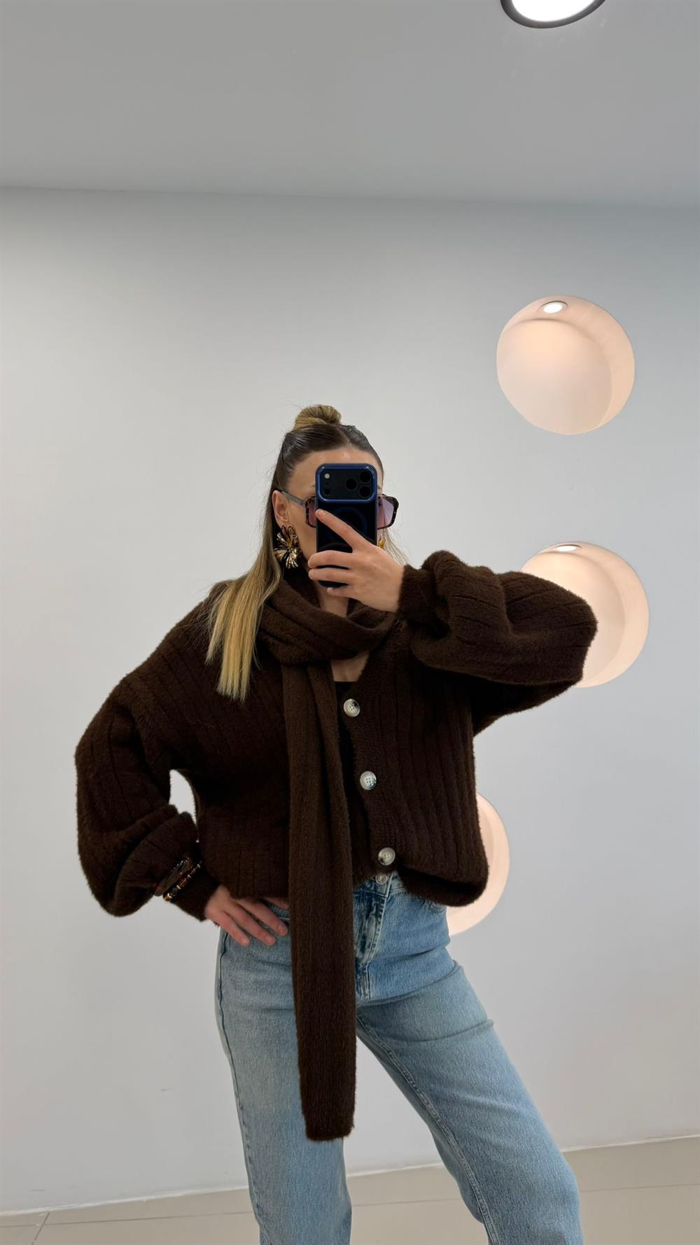 ATKI DETAYLI YUMOŞ HIRKA KAHVE