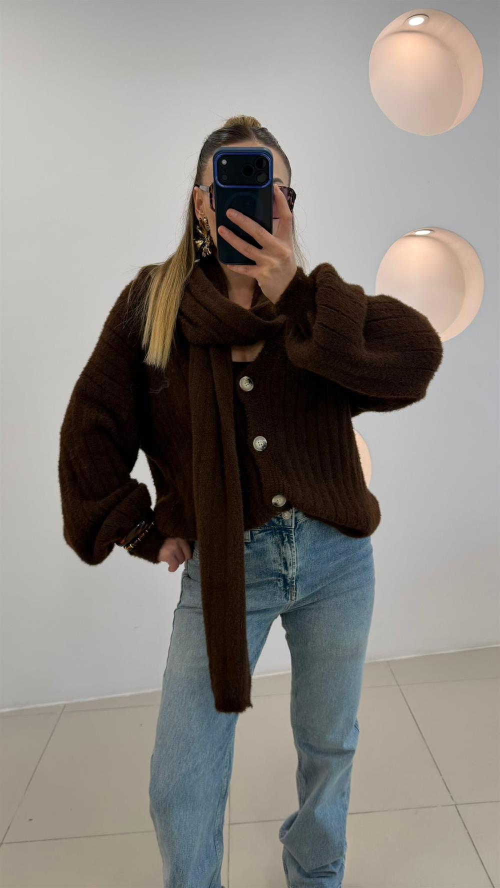 ATKI DETAYLI YUMOŞ HIRKA KAHVE