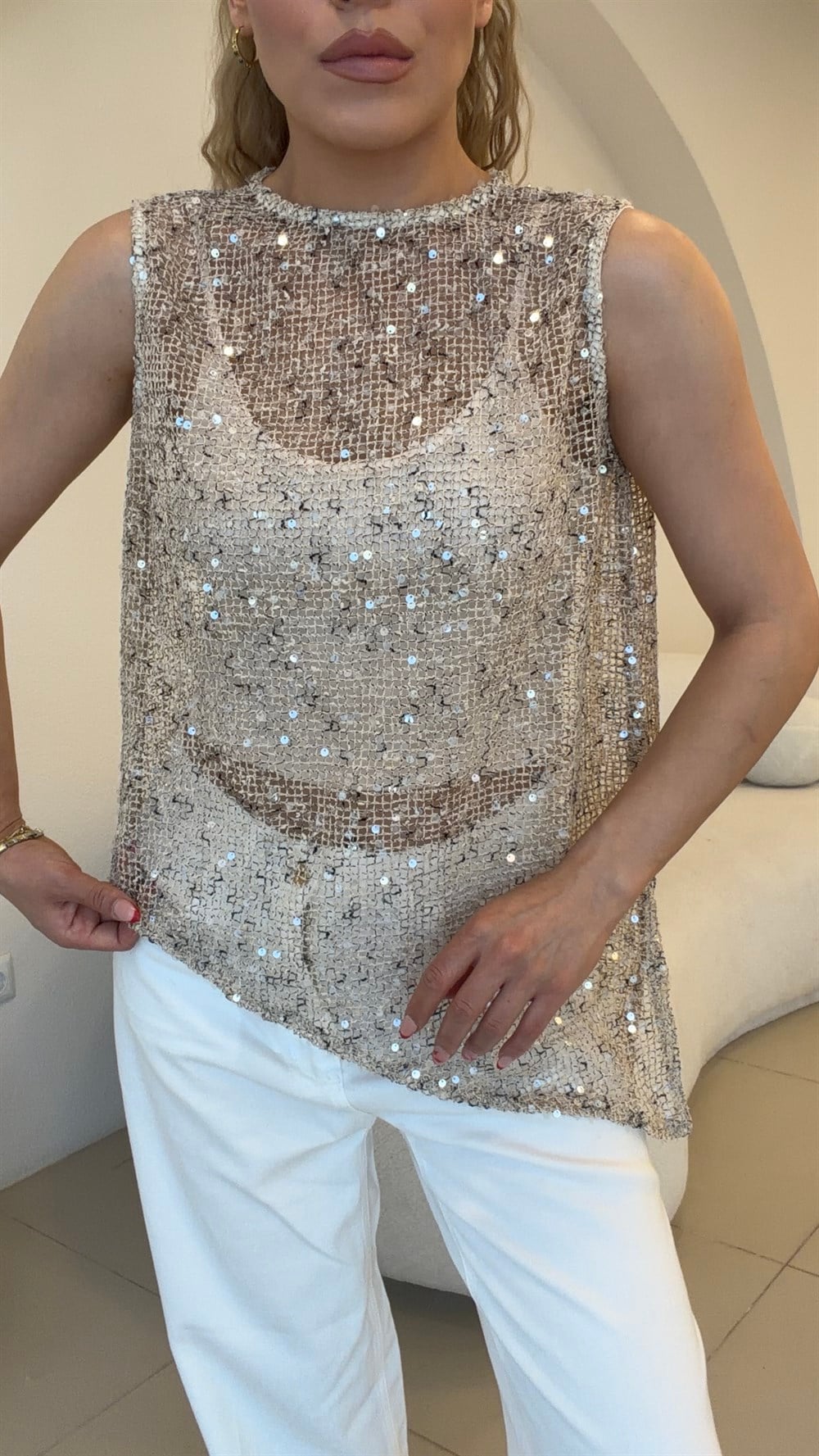 ATLETLİ PAYET DETAYLI BLUZ TAŞ