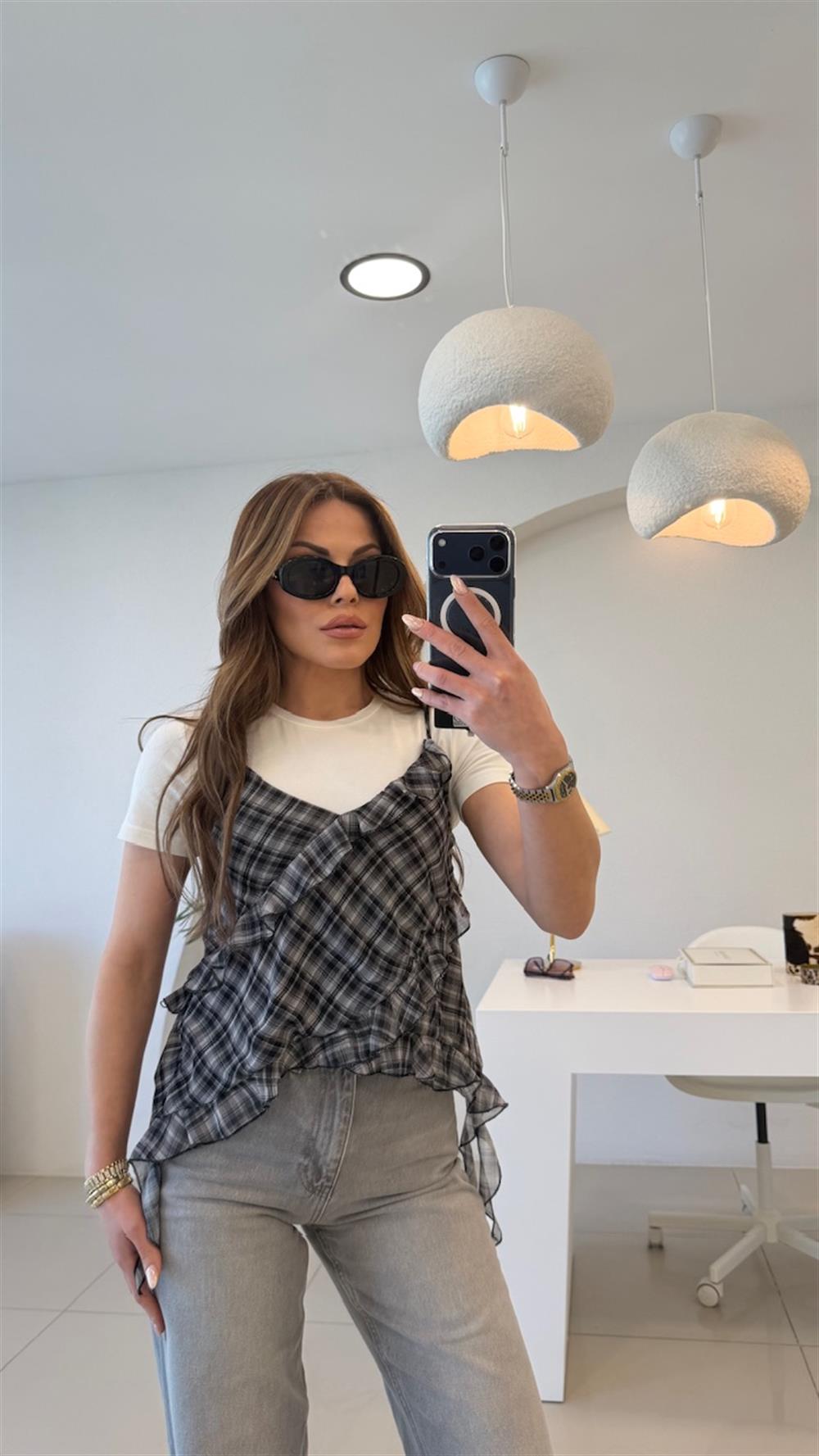 AYARLANABİLİR ASKILI FIRFIRLI BLUZ