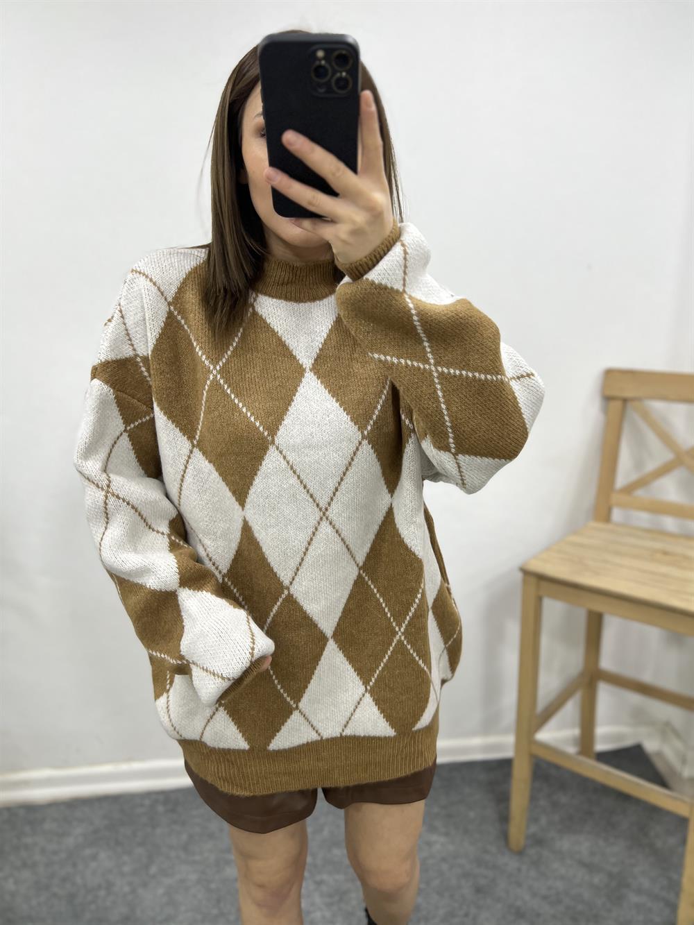 Baklava Desen Camel Kazak