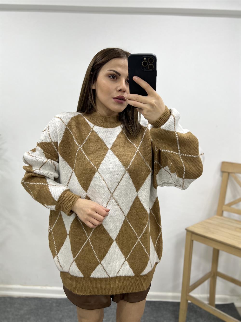 Baklava Desen Camel Kazak