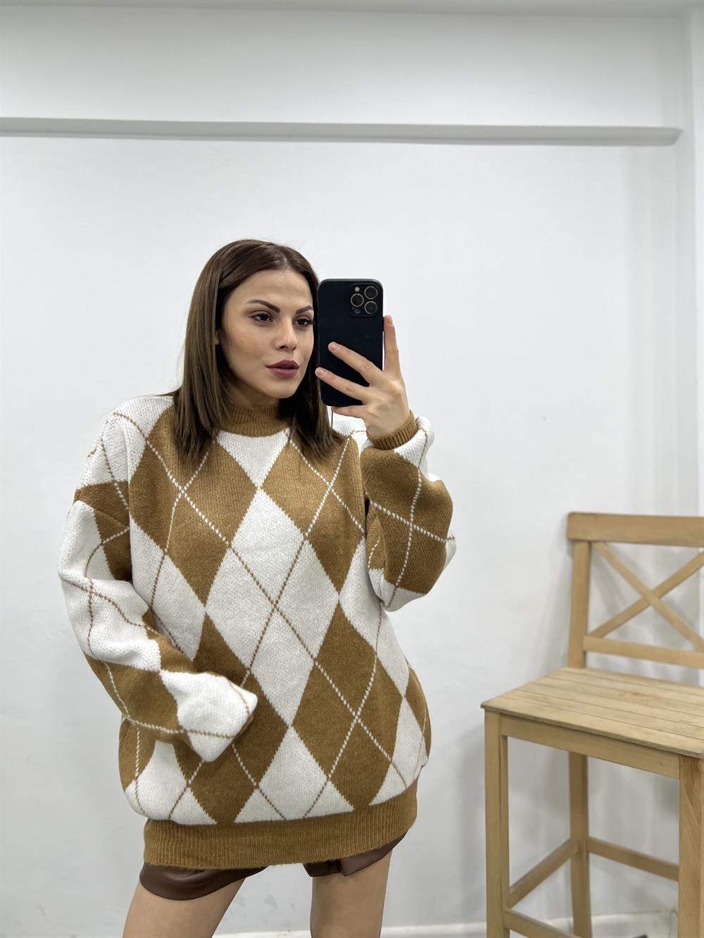 Baklava Desen Camel Kazak