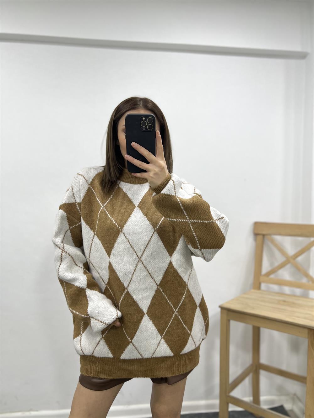 Baklava Desen Camel Kazak