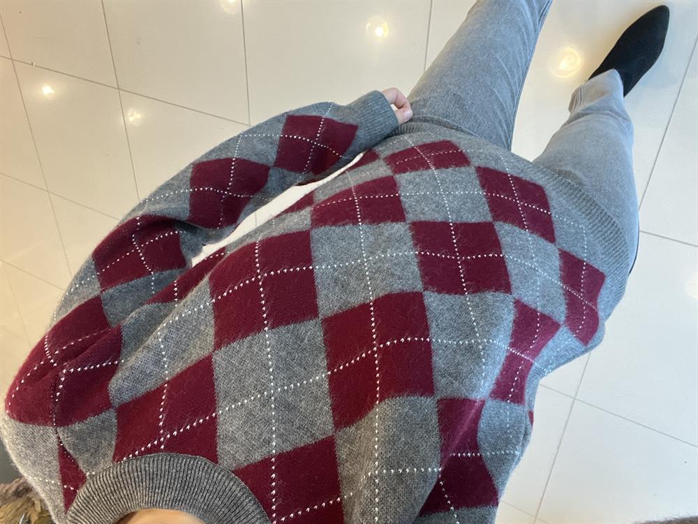 Baklava Desen Kazak Gri̇