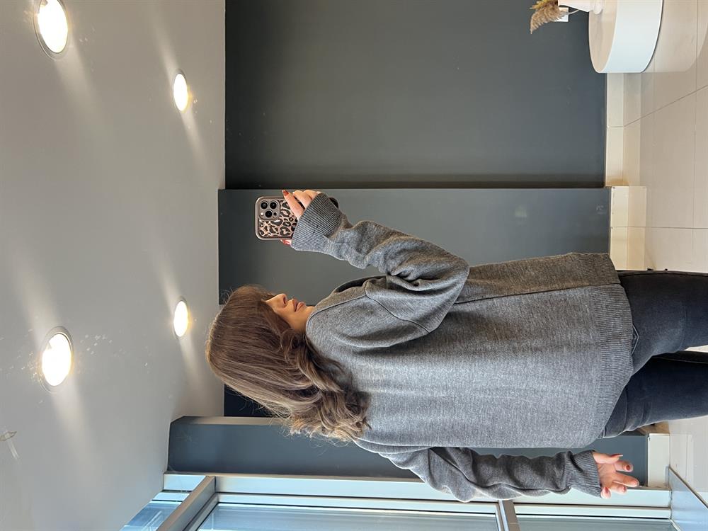 Baklava Desen Kazak Gri̇