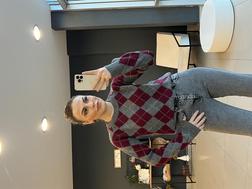 Baklava Desen Kazak Gri̇