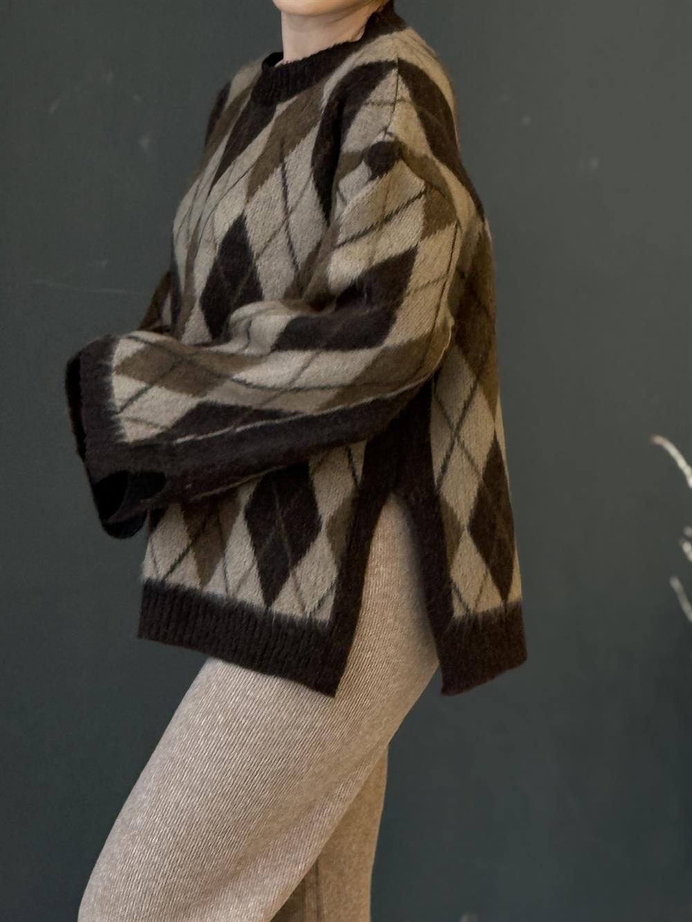 Baklava Desen Kazak Kahve