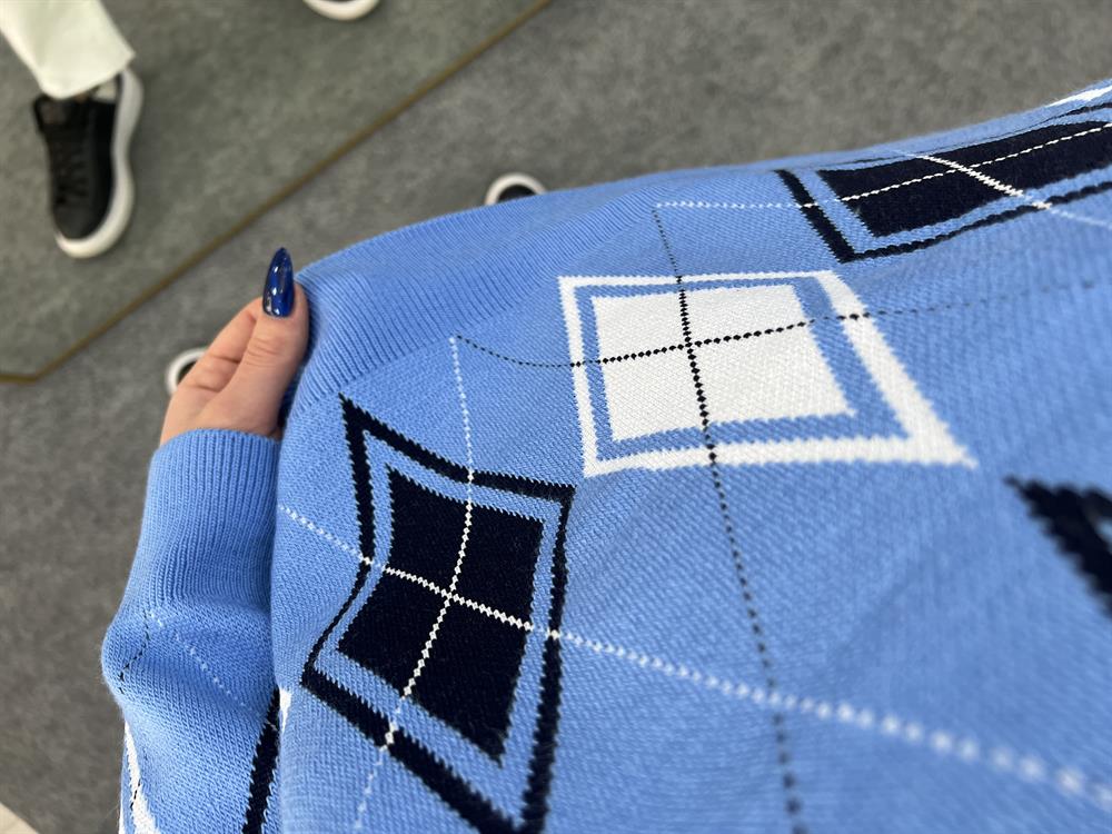 Baklava Desen Kazak Mavi̇