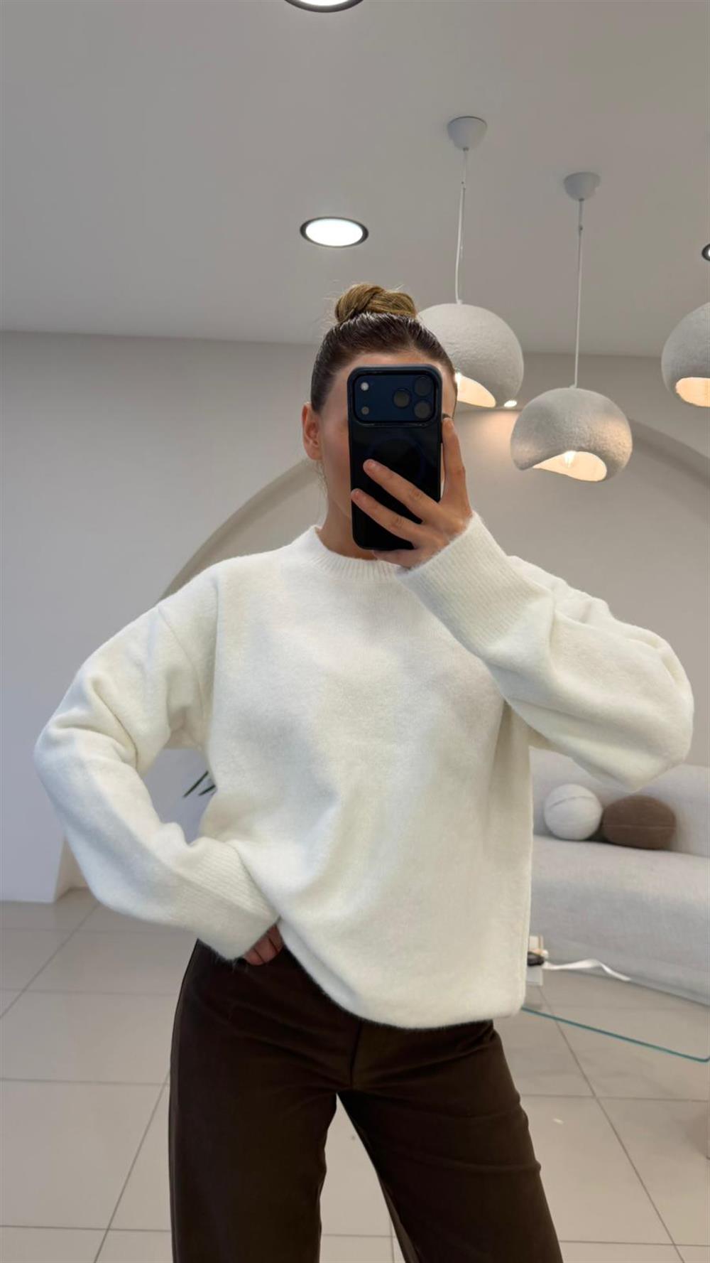 BASİC YUMOŞ KAZAK  BEYAZ