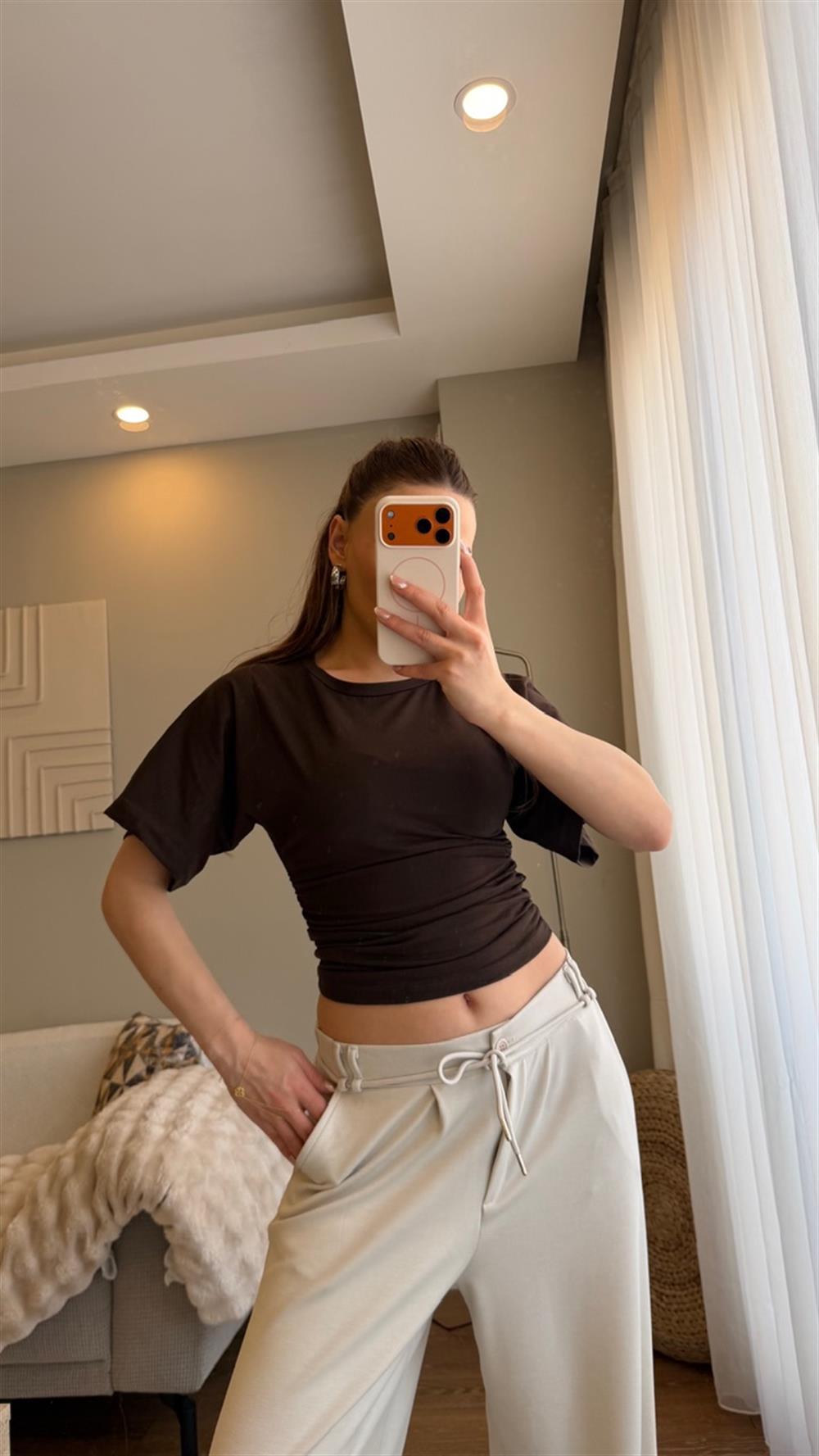 Bel Oturtmalı Bluz Kahve