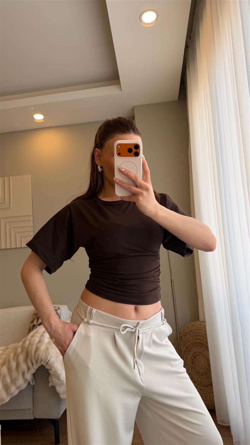 Bel Oturtmalı Bluz Kahve