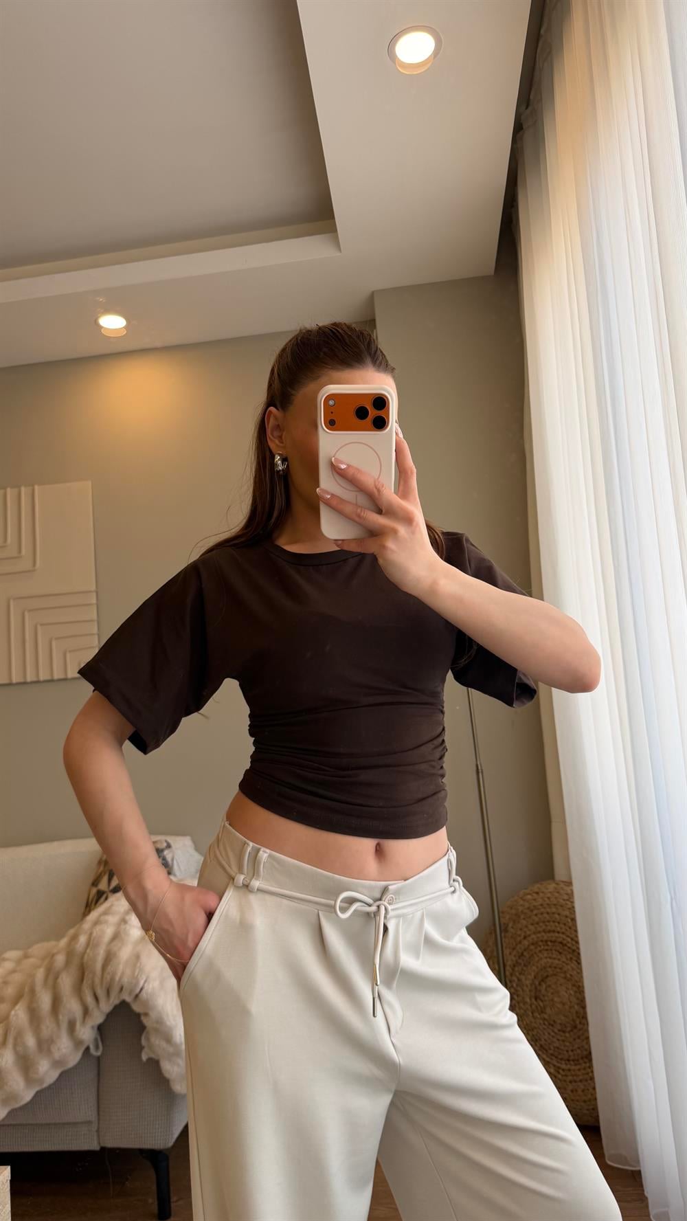 Bel Oturtmalı Bluz Kahve