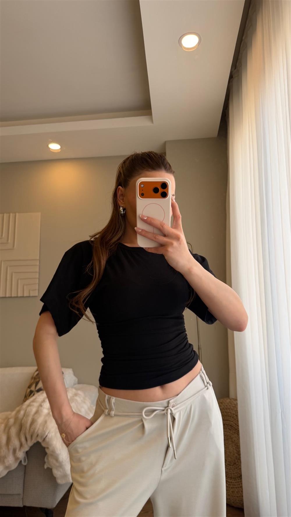 Bel Oturtmalı Bluz Siyah