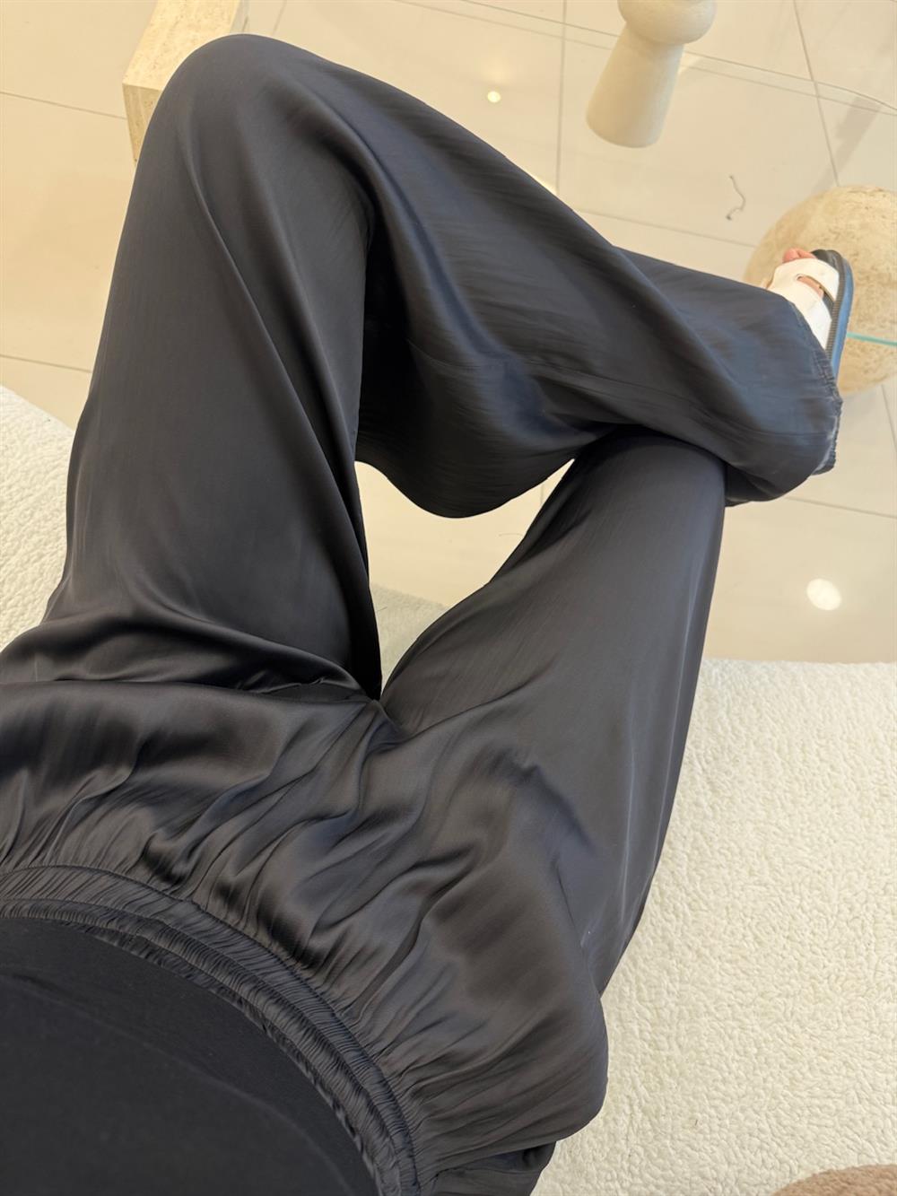 BELİ LASTİKLİ PAMUK SATEN BOL PANTOLON SİYAH