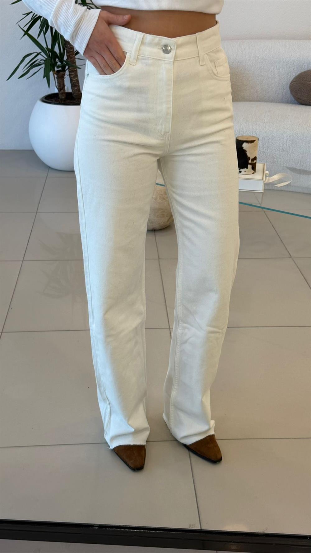 BEYAZ BOL PAÇA JEAN 