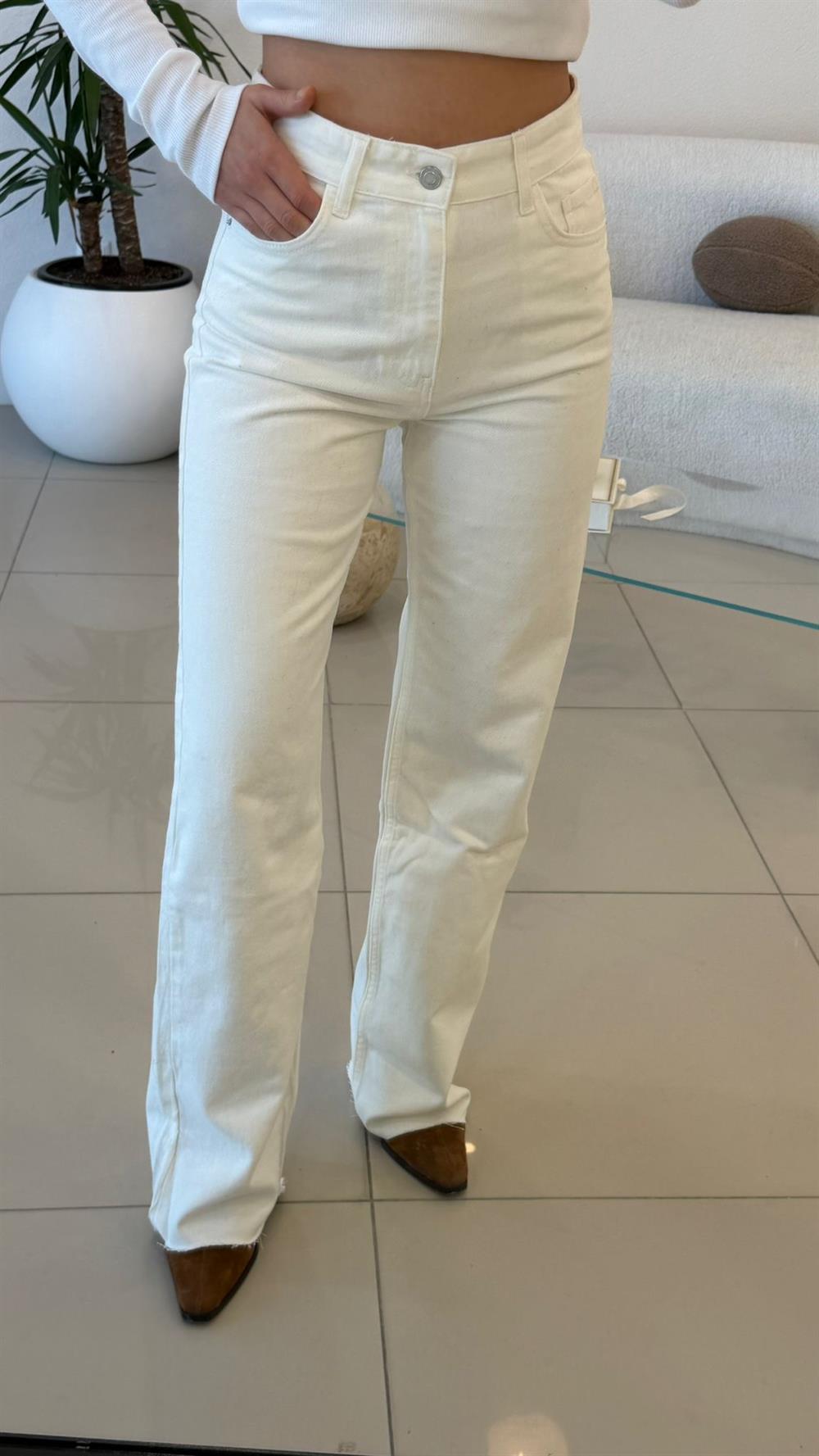 BEYAZ BOL PAÇA JEAN 