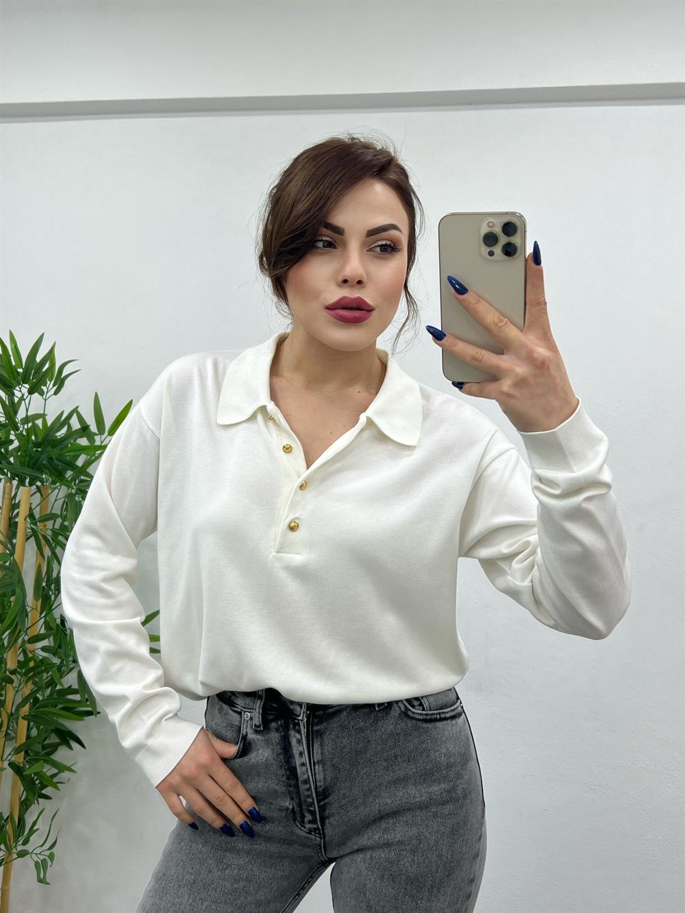 Beyaz Gold Düğmeli̇ Polo Yaka Tri̇ko