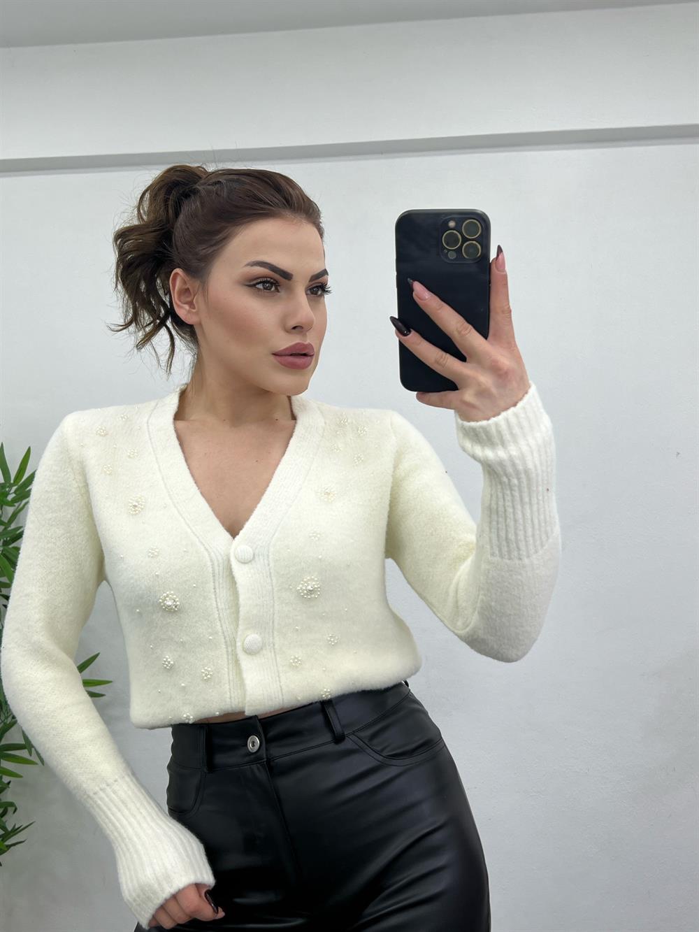 Beyaz İnci̇li̇ Hirka