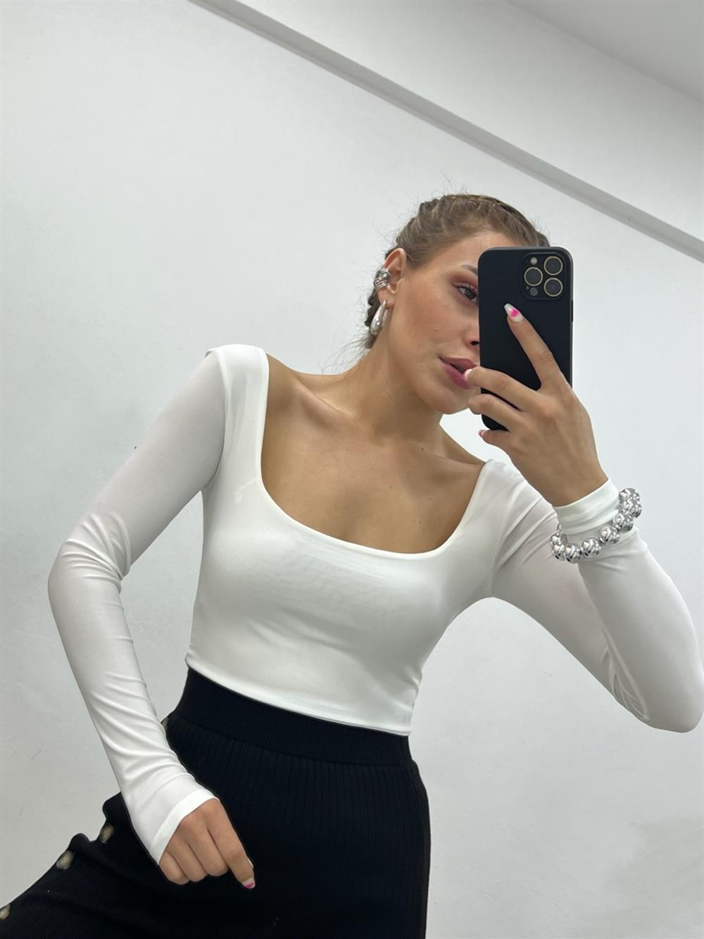 Beyaz Kare Yaka Uzun Kollu Crop