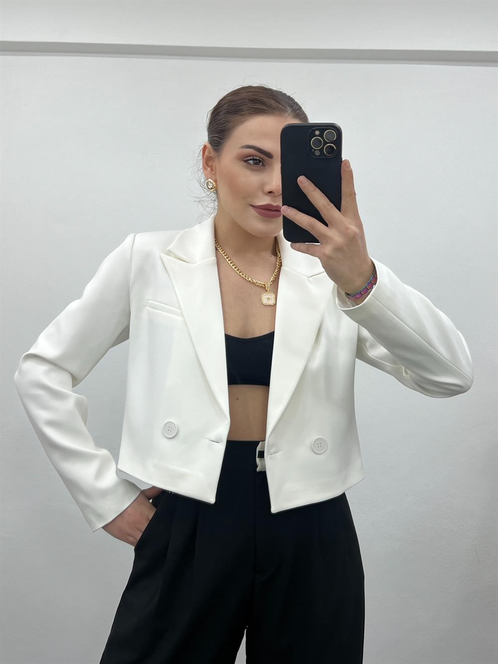 Beyaz Kisa Blazer Ceket