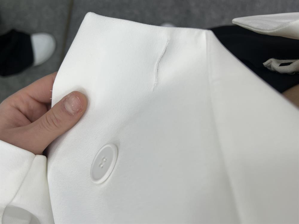 Beyaz Kisa Blazer Ceket