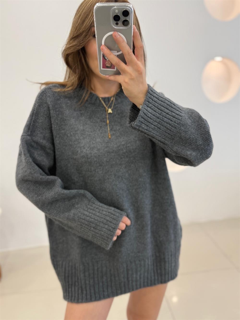 Bi̇si̇klet Yaka Gri Basi̇c Kazak