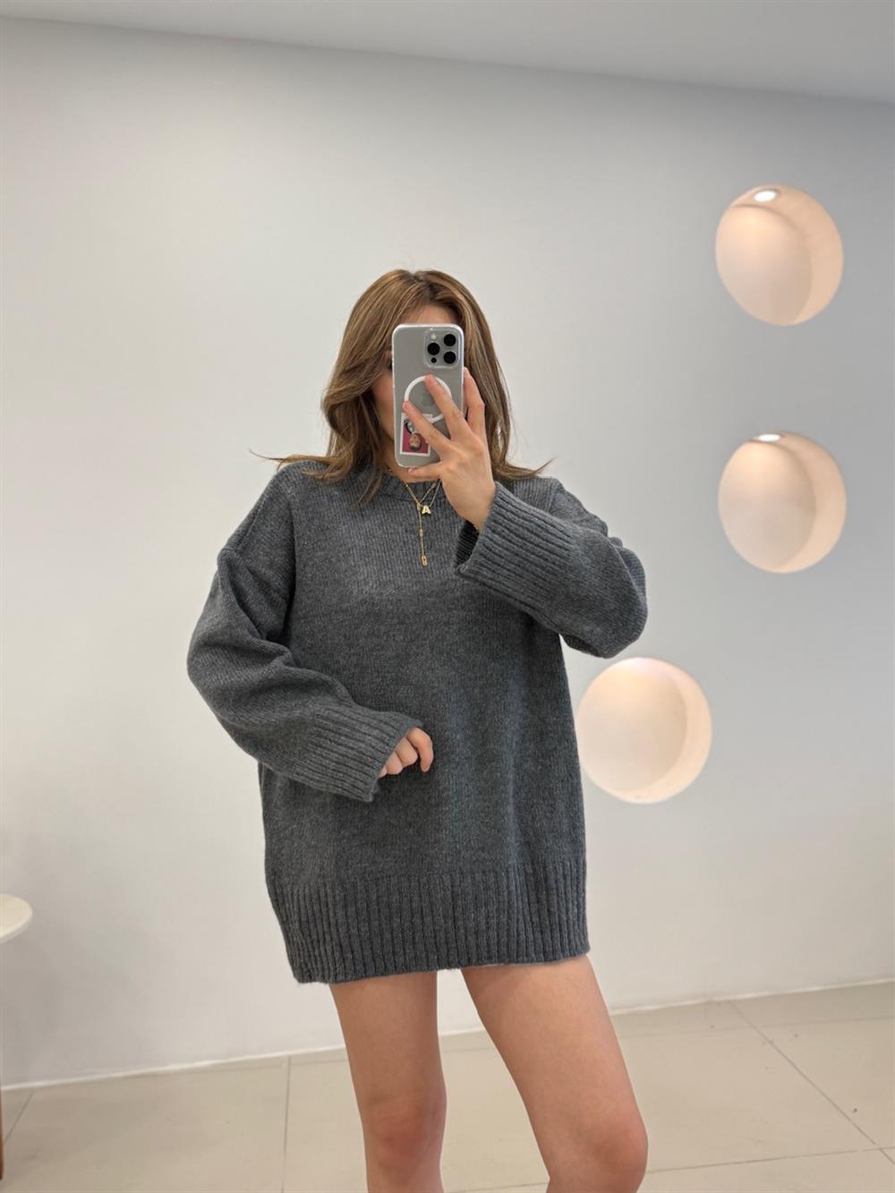 Bi̇si̇klet Yaka Gri Basi̇c Kazak