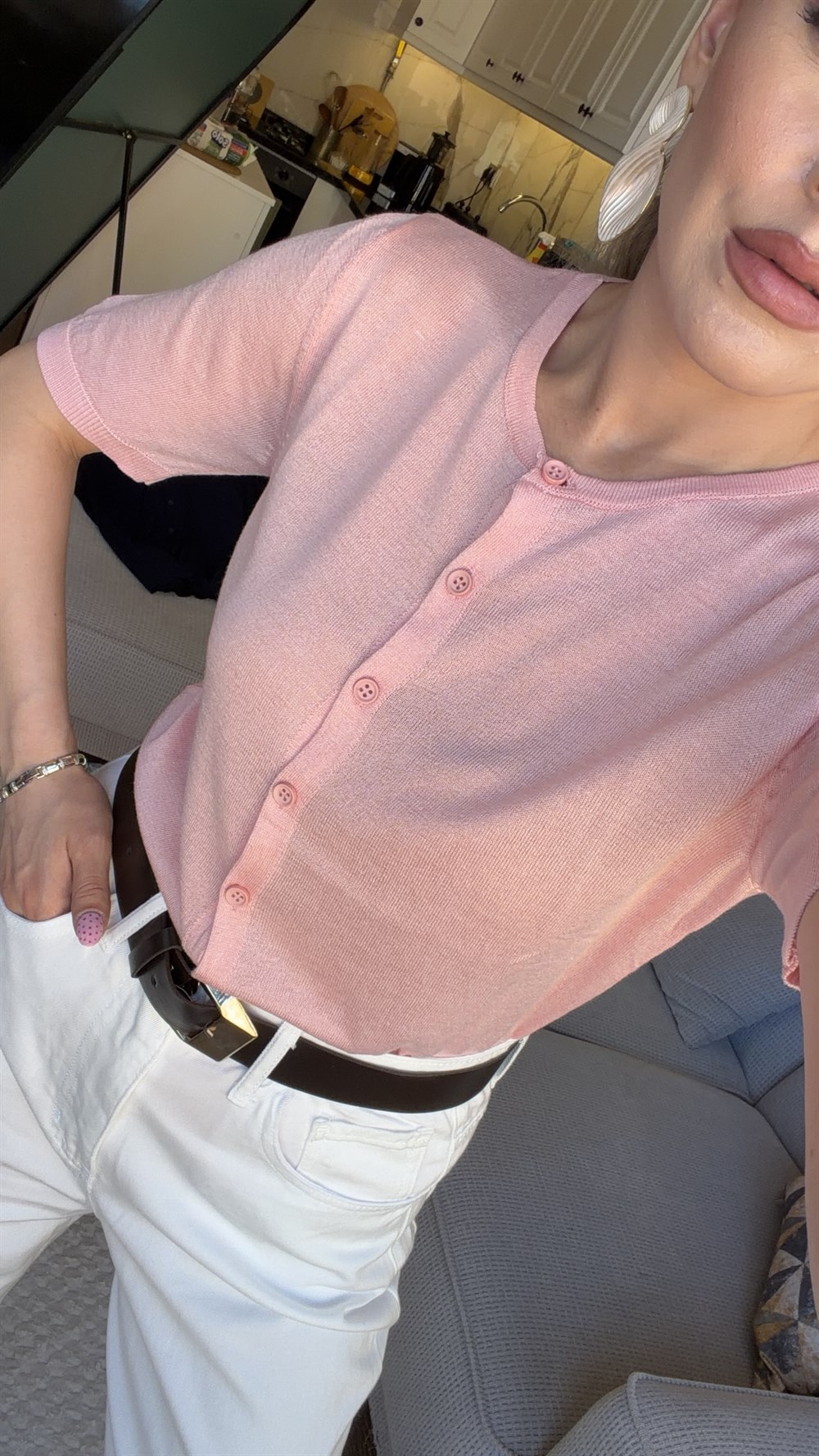 BİSİKLET YAKA ÖNDEN DÜĞMELİ TRİKO PEMBE