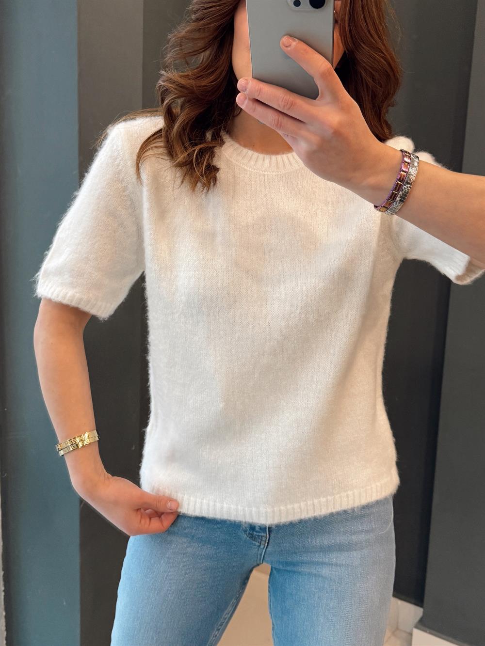 Bi̇si̇klet Yaka Sakalli Kisa Kol Tri̇ko Ekru