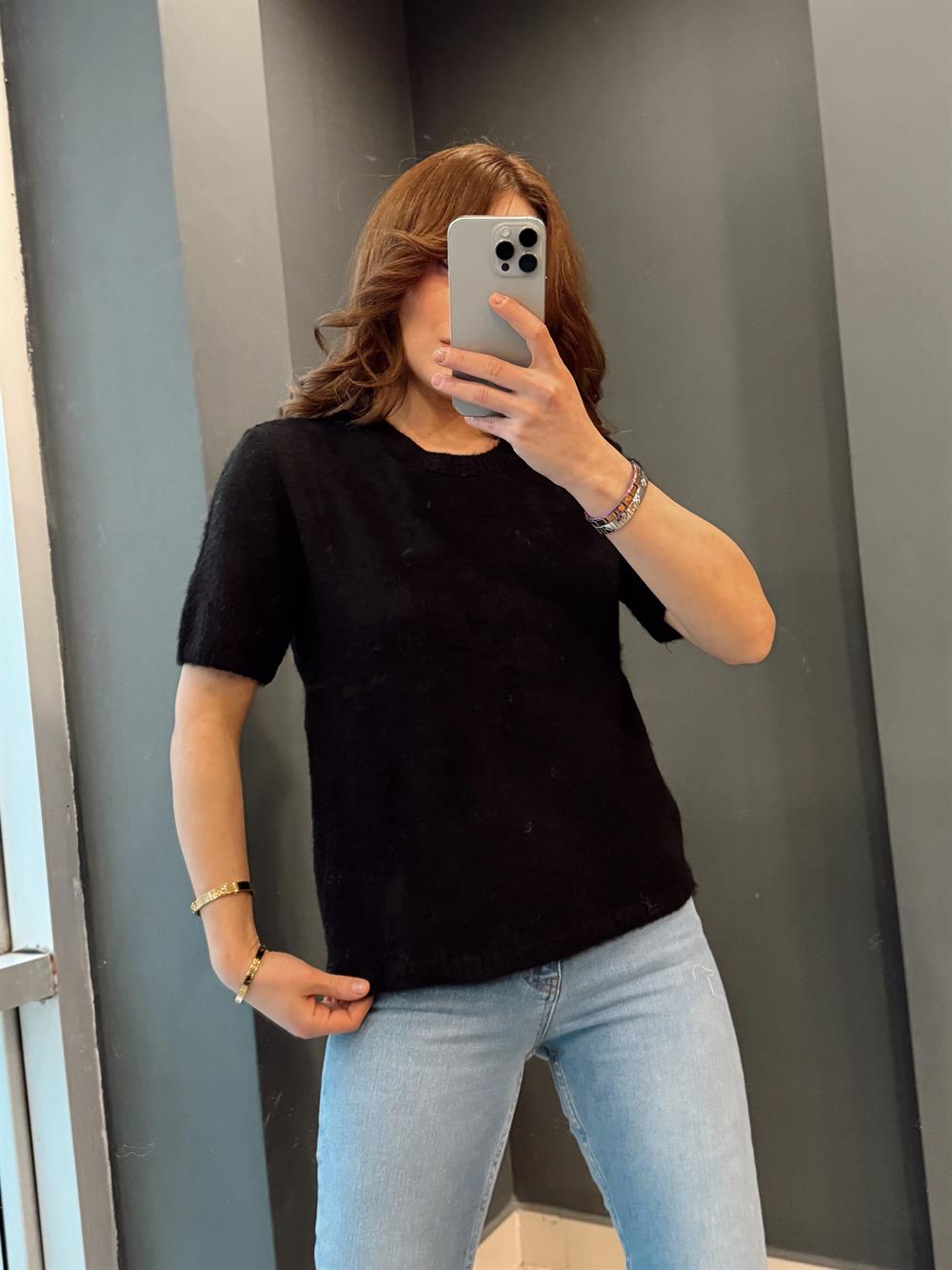 Bi̇si̇klet Yaka Sakalli Kisa Kol Tri̇ko Si̇yah