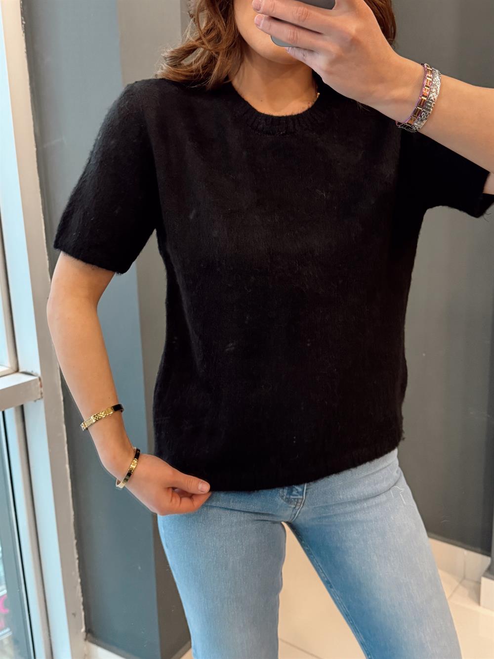 Bi̇si̇klet Yaka Sakalli Kisa Kol Tri̇ko Si̇yah