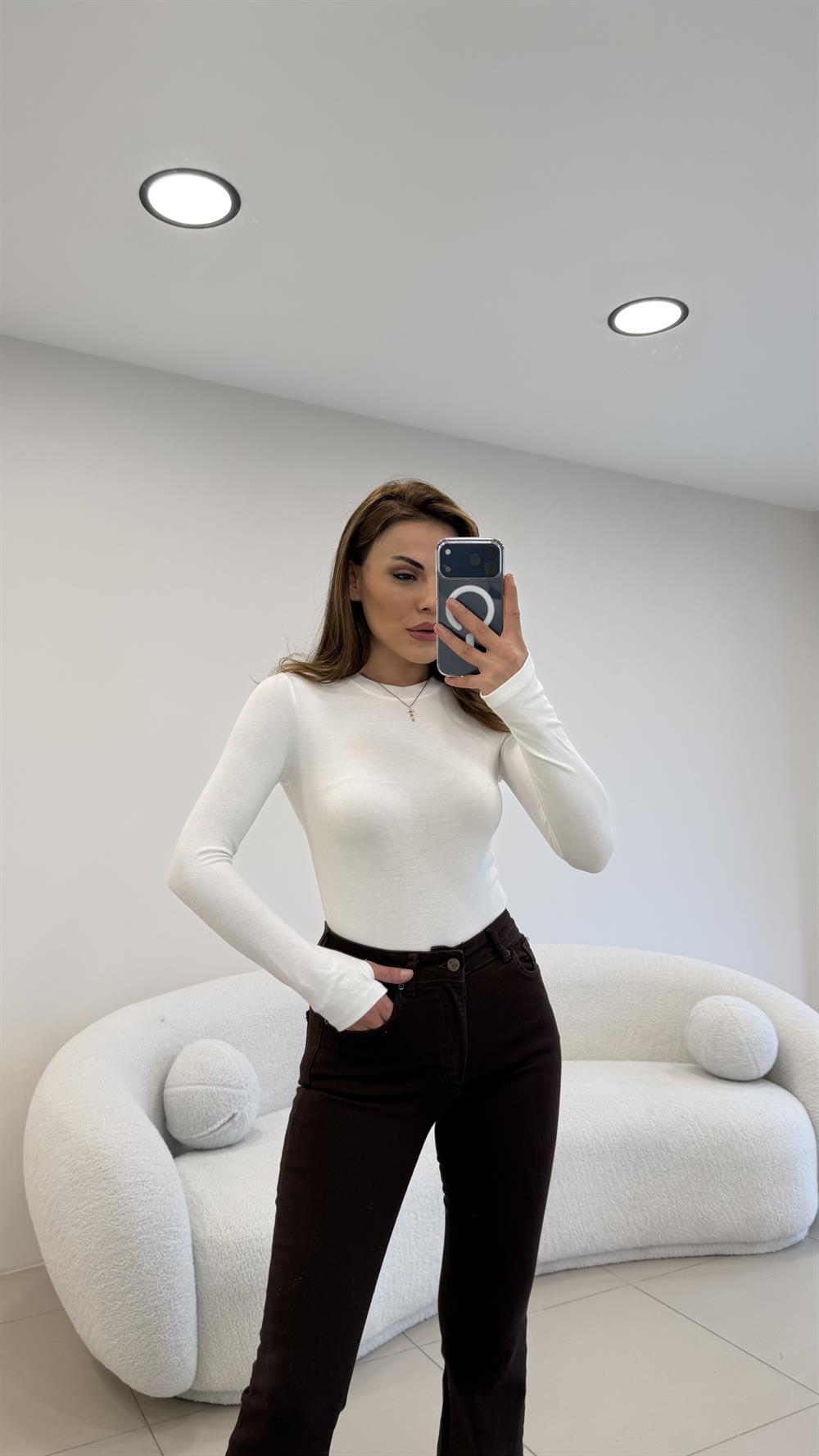 BİSİKLET YAKA UZUN KOL PARMAKLI BADY BEYAZ