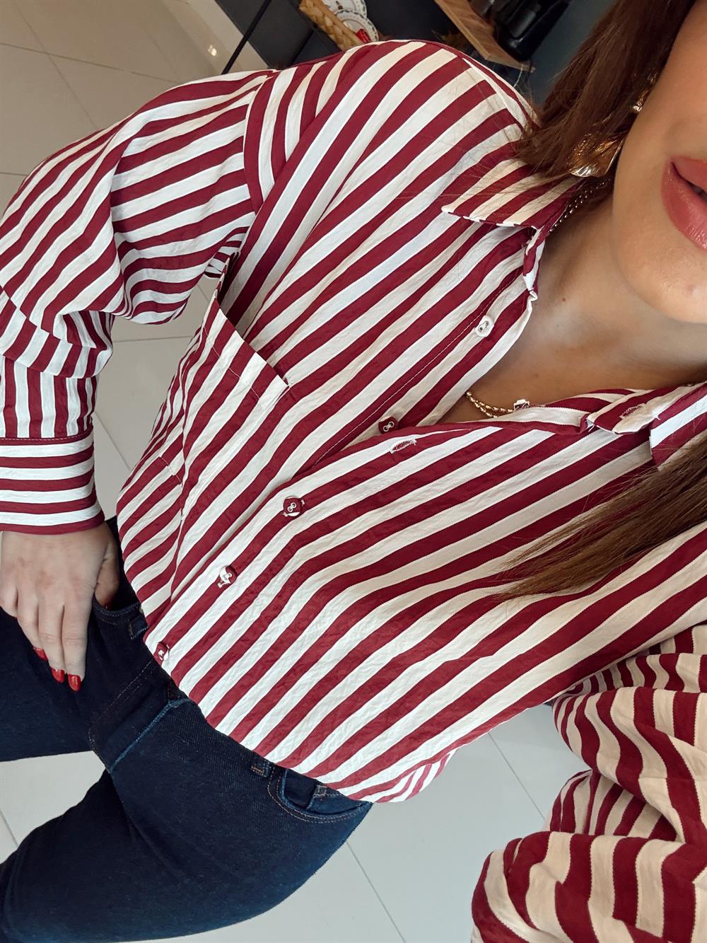 Bordo Çi̇zgi̇li̇ Gömlek