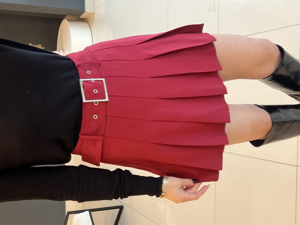 Bordo Kemerli̇ Şort Etek