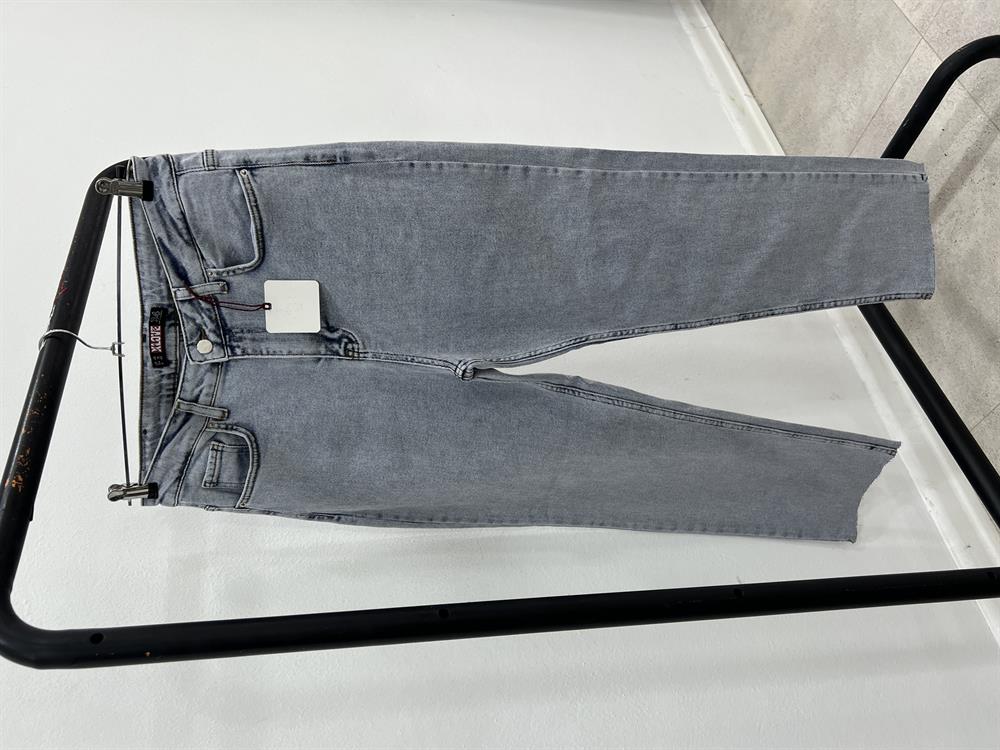 Buz Mavi̇ Battal Beden Likralı Mom Jean