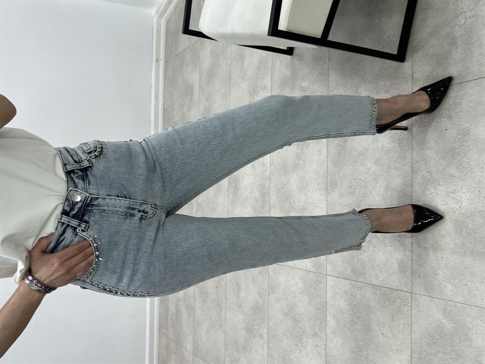 Cepleri̇ Taş Detali Buz Mavi̇ Jean