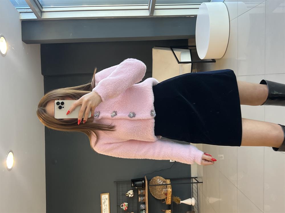 Çi̇çek Detayli Yumoş Hirka Pembe