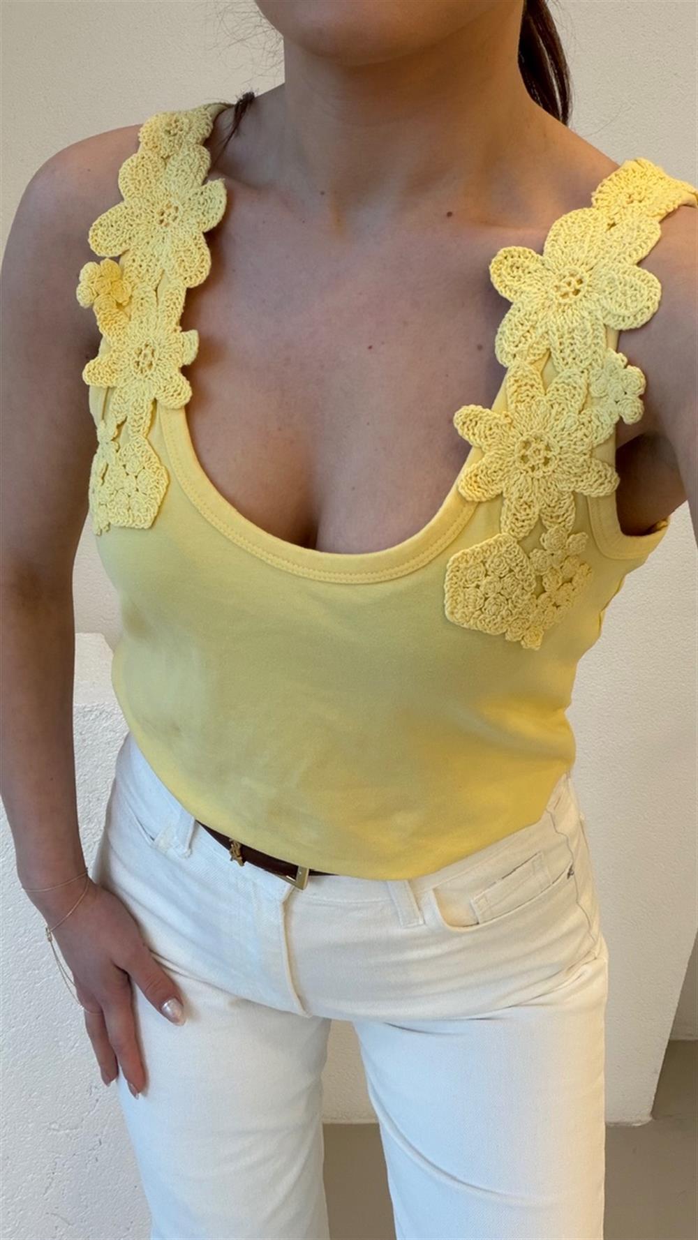 ÇİÇEK İŞLEMELİ ATLET SARI