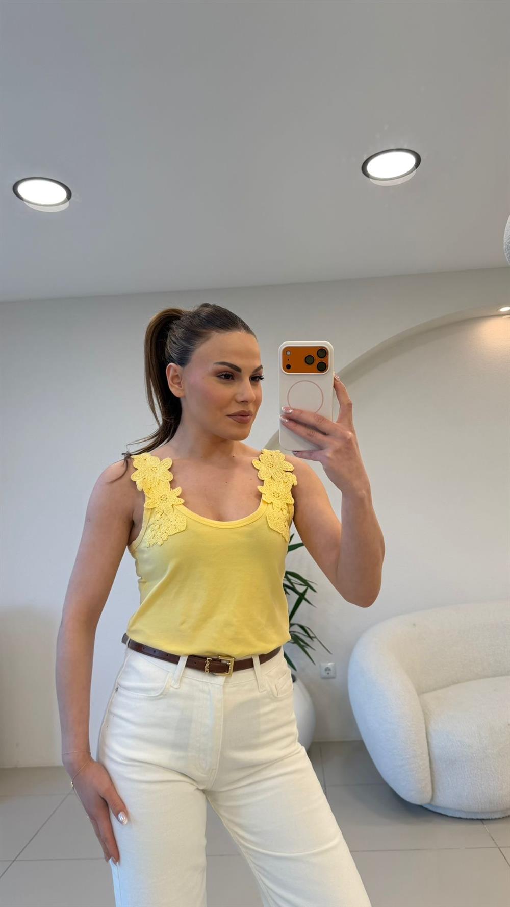 ÇİÇEK İŞLEMELİ ATLET SARI