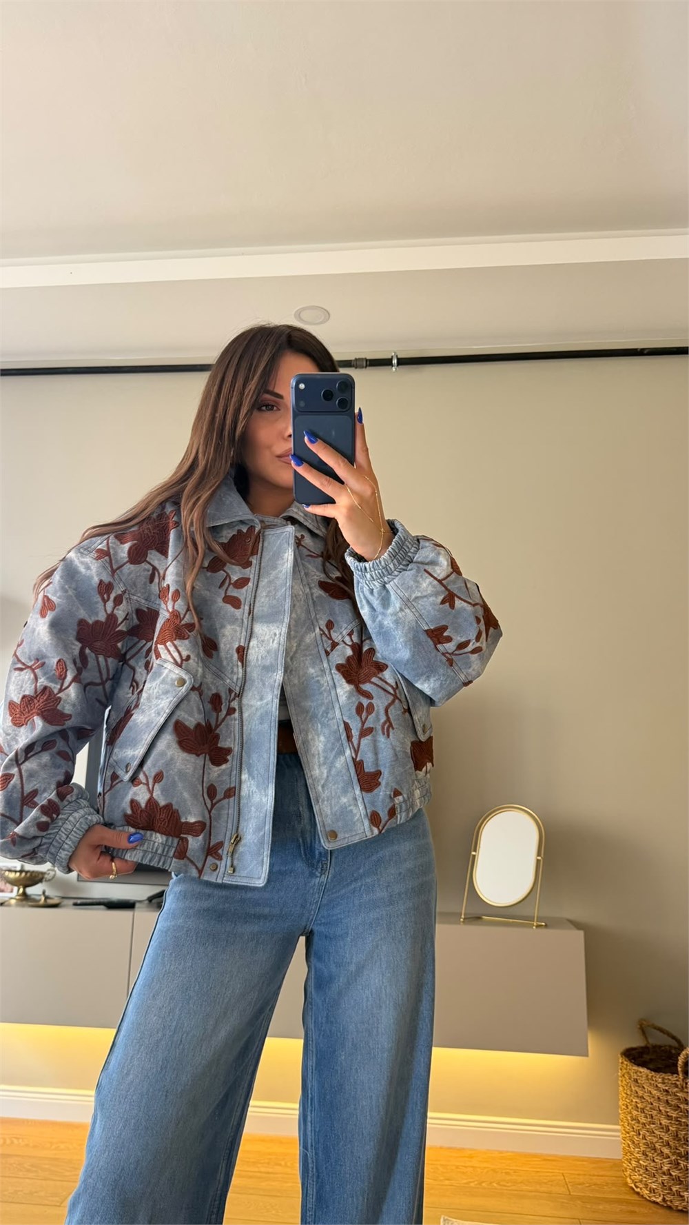Çiçek İşlemeli Kürk Yakalı Denim Bomber Ceket Mavi