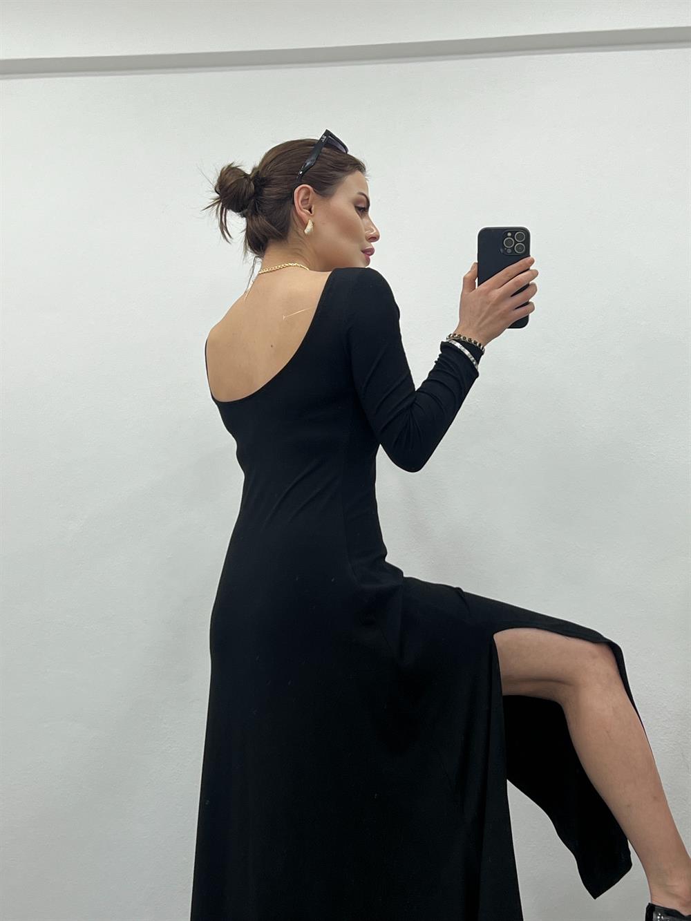Çi̇ft Yirtmaçli Örme Elbi̇se